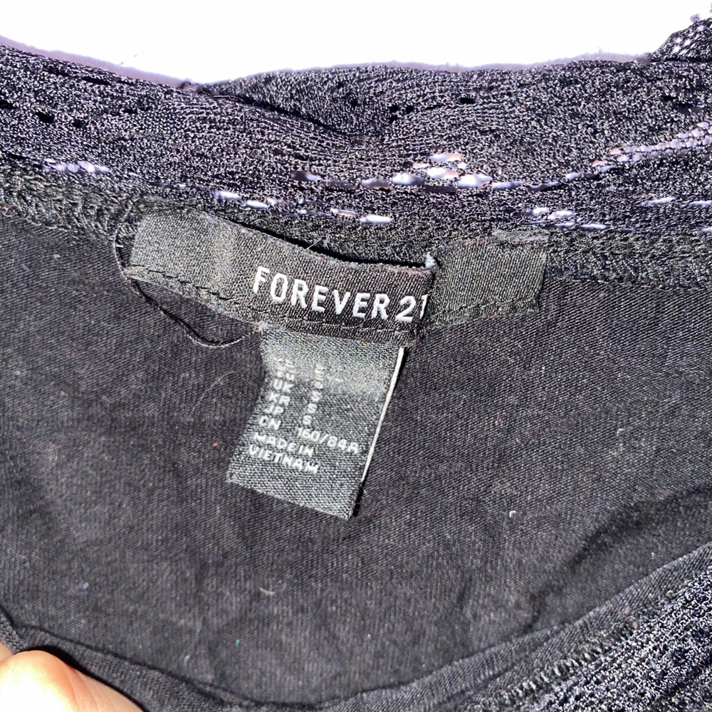 Blouses - Picture 3 of 3